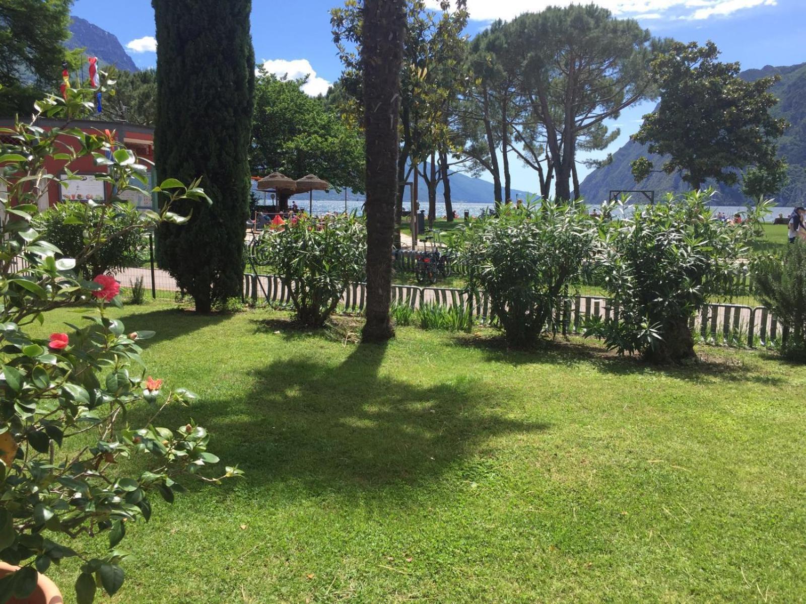 Terrazza Sul Lago Рива-дель-Гарда Экстерьер фото