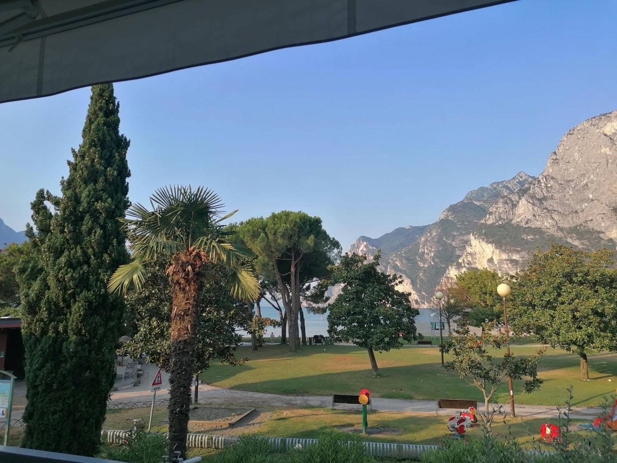 Terrazza Sul Lago Рива-дель-Гарда Экстерьер фото